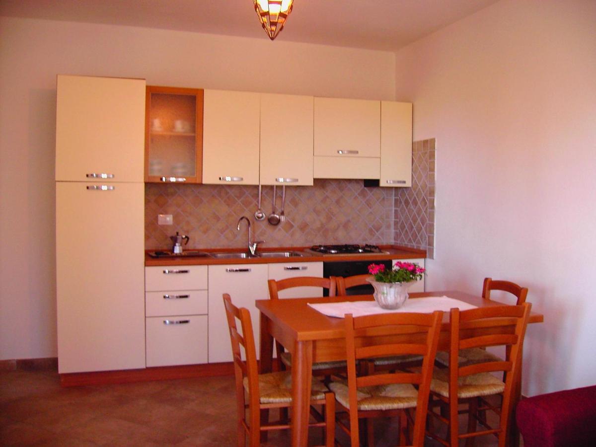Lisa'S Lovely House Budoni Esterno foto